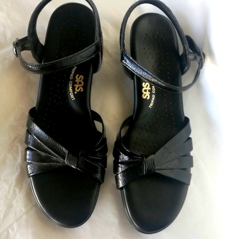 SAS Black Patent Leather Strappy Comfort Sandals